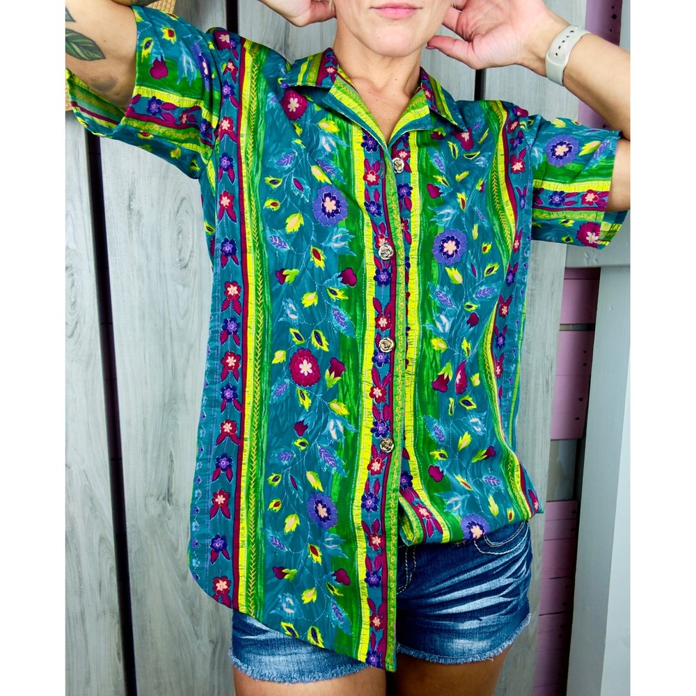 Vintage Maggie Sweet Floral Stripe Button-Up Blouse – Boho Festival Shirt – Med